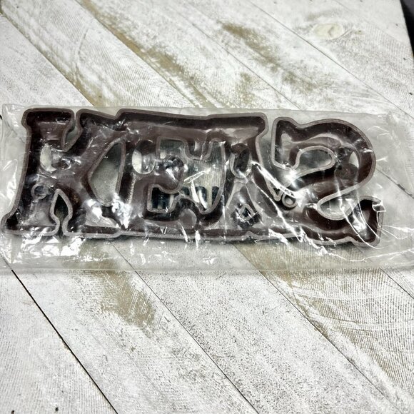 Retro Brown Plastic "KEYS" Wall Hanging Key Rack Organizer w/‎ Hooks -NIP - Picture 14 of 14